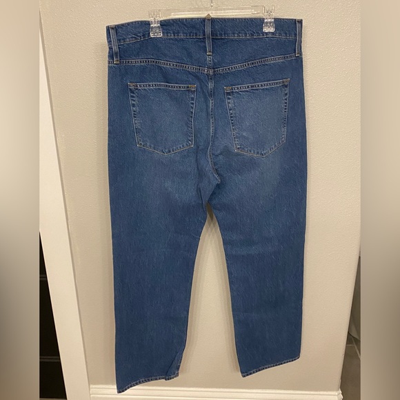 NWT J.Crew Mid-Rise Slouchy Straight Jeans Sz 33 in Turney Wash. MSRP is $148. - Picture 10 of 10